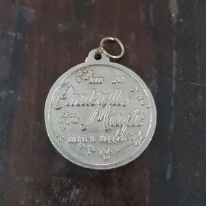 Disney 1988 Silver Tone Pendant Medallion Cinderella Magic Make It Happen